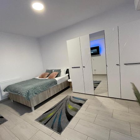 Studio Apartment Palas Mall Iasi Eksteriør billede