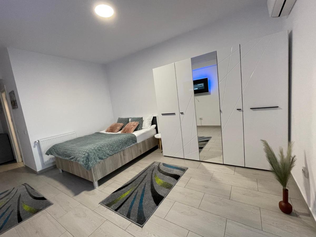 Studio Apartment Palas Mall Iasi Eksteriør billede